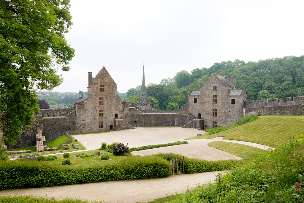 chateau de Fougeres kasteel hdr frankrijk france indre middeleeuwen paleis departement Ille-et-Vilaine slot burcht fort bretagne